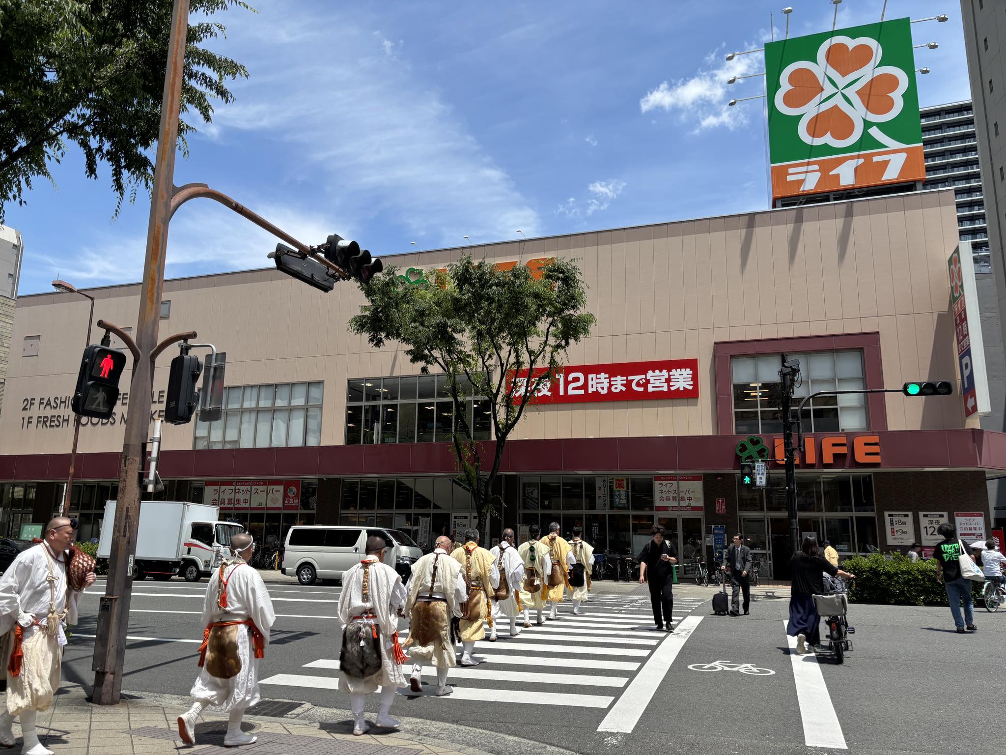 ライフと山伏さん。